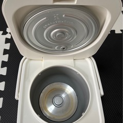 炊飯器の画像