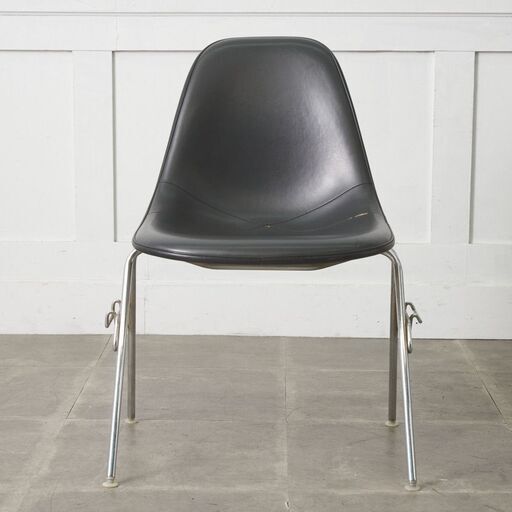 【発送の場合は即購入不可】 Herman Miller イームズ サイドシェルチェア ヴィンテージ スタッキングベース FRP Eames 椅子 ハーマンミラー ビンテージ 名作 97525