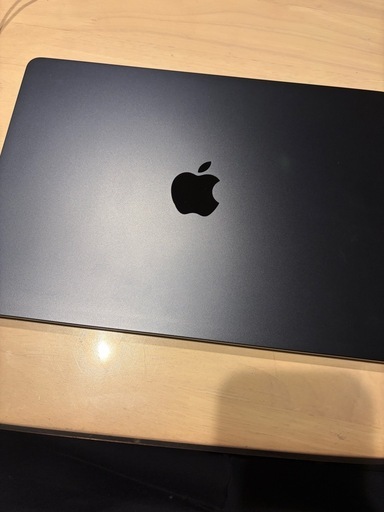 充電18回 MacBook air m4 512GB 13インチ　充電器未使用　美品 Apple