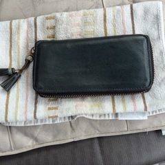 ＨＥＲＺヘルツの本革レザーウォレットの画像