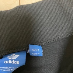 adidas ミニスカート　スウェットの画像