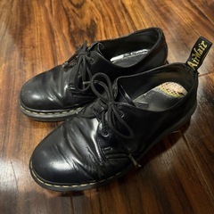 ドクターマーチン　スリーホールの画像