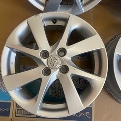 トヨタ　アクア　純正ホイール　4本の画像