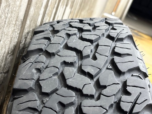 値下げ！215/70R16 夏タイヤ　