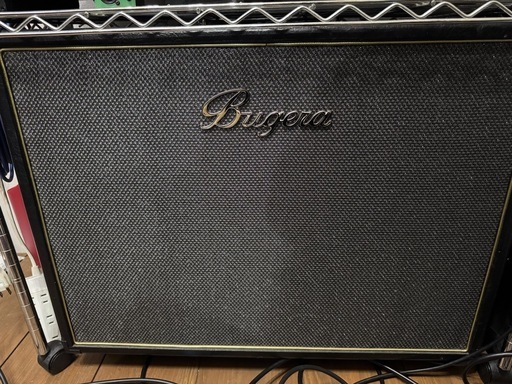 BUGERA 212V-BK ギターキャビネット