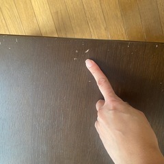 木製モダンローテーブルの画像