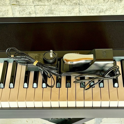 KORG B2 ナチュラル・ウェイテッド・ハンマー鍵盤搭載