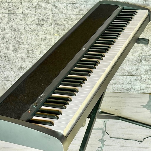 KORG B2 ナチュラル・ウェイテッド・ハンマー鍵盤搭載