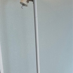 フロアスタンドライト 照明 3灯 ＋電球3つの画像