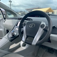 プリウス　ハイブリッドバッテリー交換済み　パールホワイト　自社ローン対応　支払い方法相談可能の画像