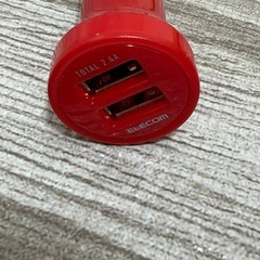 車用 USB充電器 レッドの画像