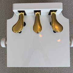 ピアノ　ペダル補助台の画像