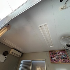 プレハブの画像