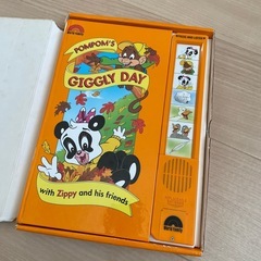 ワールドファミリー　英語　音が鳴る絵本　の画像