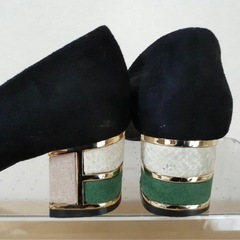 alala　スウェード　パンプス　24cm　ヒール高 5cm　黒の画像