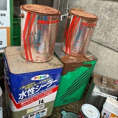 建築用の塗料など1式の画像