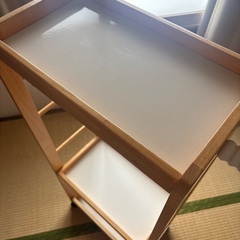 子供用ハンガーラック(セカストで購入のため製造時期不明)の画像