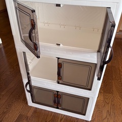 収納キャビネットの画像