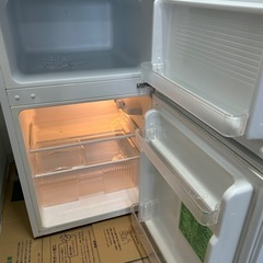 冷凍冷蔵庫。90Lの画像