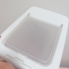 ペットの餌入れの画像