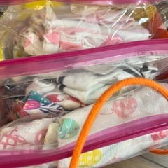 【お話中】女の子服 紙袋2個分サイズ50-80の画像