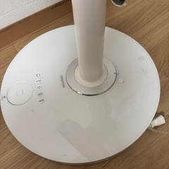 東芝DCモーター 扇風機 F-DLR100（2013年製）の画像