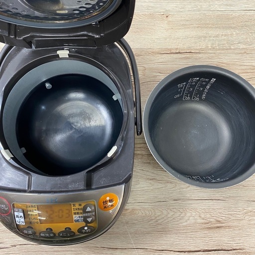 ZOJIRUSHI IH炊飯ジャー NP-VJ10型 2019年製 B174