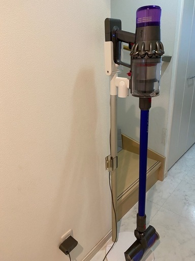 ダイソン掃除機　V11 スタンド付き
