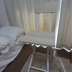 ニトリ 折りたたみチェア の画像