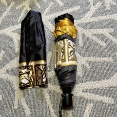 美品　折り畳み傘　の画像