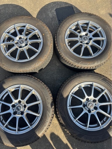 ブリヂストン215/60R16スタッドレス