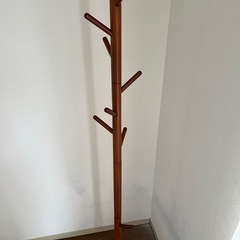 🌳 木製 ポールハンガー コートハンガー 分解可能 1000円の画像
