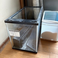 水槽★大小さまざま8台の画像