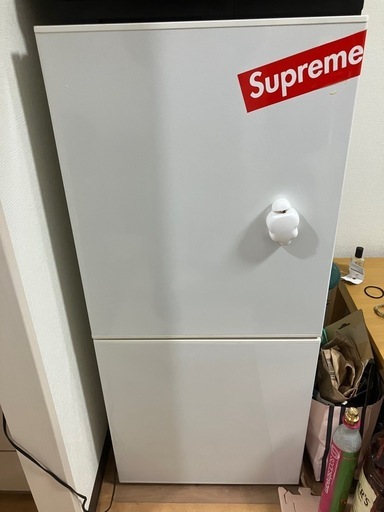 値下げ　冷蔵庫　一人暮らし用　マット付き