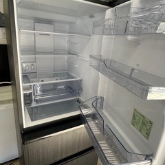 AQUA/アクア 4ドア ノンフロン冷凍冷蔵庫 内容積:368L AQR-V37K(K) 2021年製 の画像