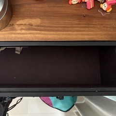 木製テーブル　収納2箇所ありの画像