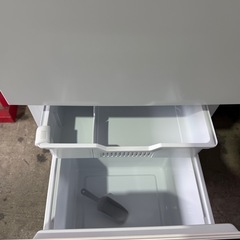 F39 
中古 135L 2ドア冷蔵庫 ハイセンス HR-D1304 ホワイト 2022年製 の画像