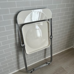 パイプ椅子の画像