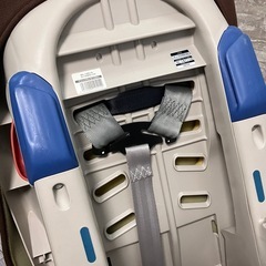 combi チャイルドシートの画像
