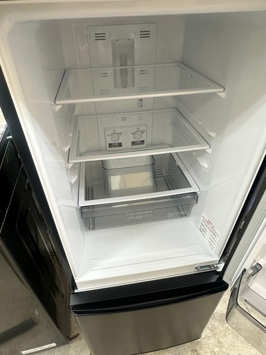 2025年製美品Pシリーズ 冷蔵庫 146L 三菱 MR-P15M