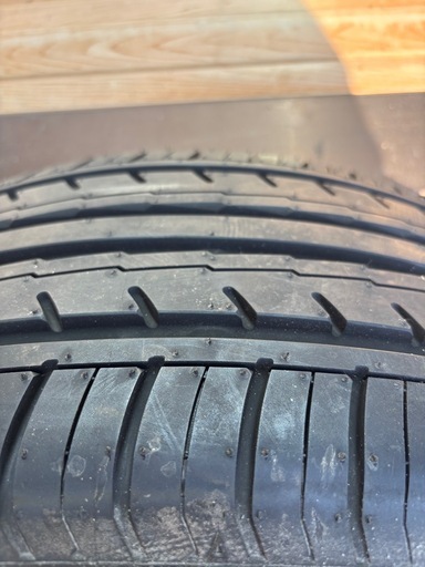 ヨコハマ　ブルーアースes32 225/55r17 4本セット　バリ溝　2024年