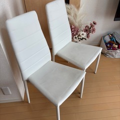 ダイニングチェア2脚の画像
