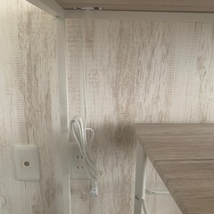 【決定】デスク　椅子セット　2口コンセント付き　の画像