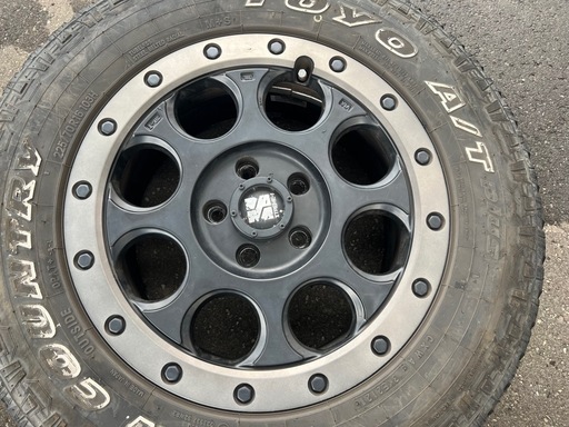 アルミホイール、タイヤセット　225/70r16 デリカ d5