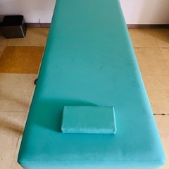 【業務用 施術ベッド 3台セット】の画像