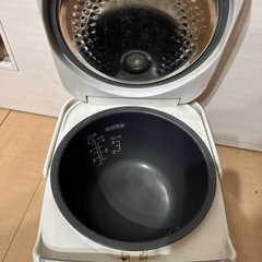 炊飯器の画像