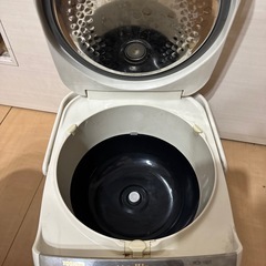 炊飯器の画像