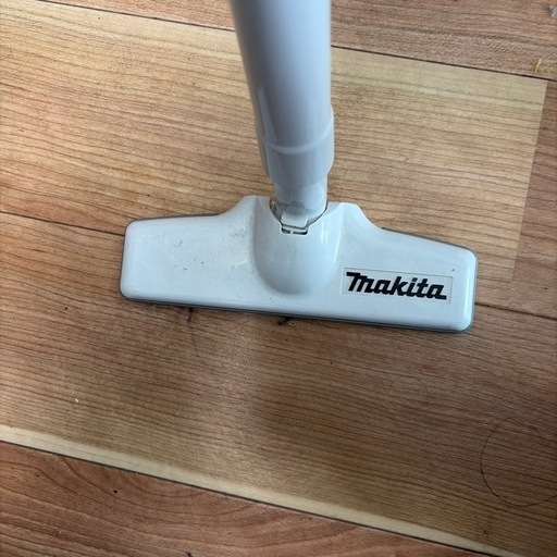 【3/7まで】マキタ（Makita）コードレス掃除機・充電器セット 動作良好