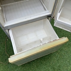 【動作品】315L 大型　3ドア冷蔵庫　の画像