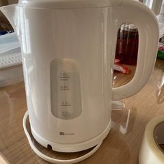 ニトリ　電気ポット2022年製の画像